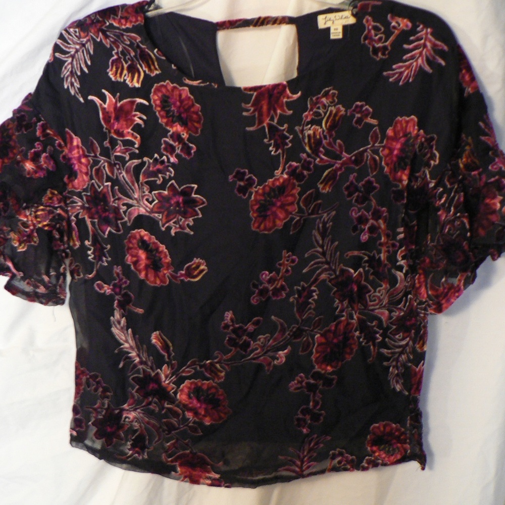 NEW women's Lily White top black floral size XS